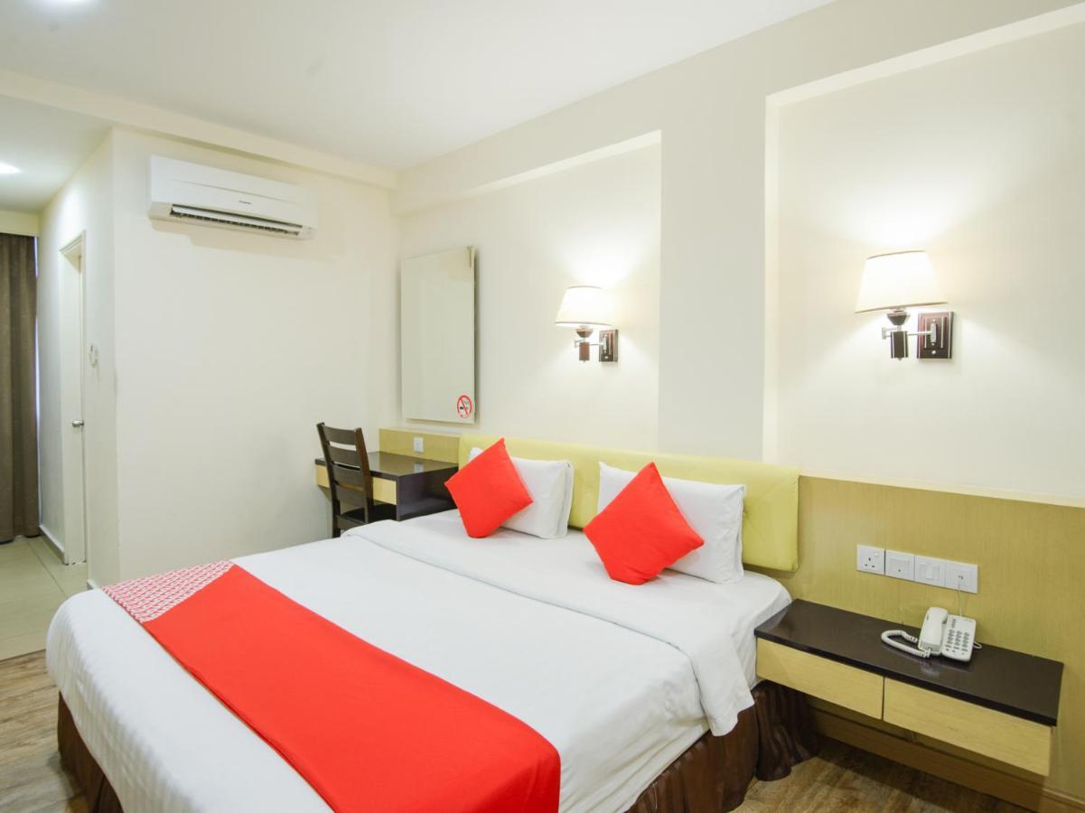 Oyo 371 Grand Eastern Hotel コタキナバル エクステリア 写真