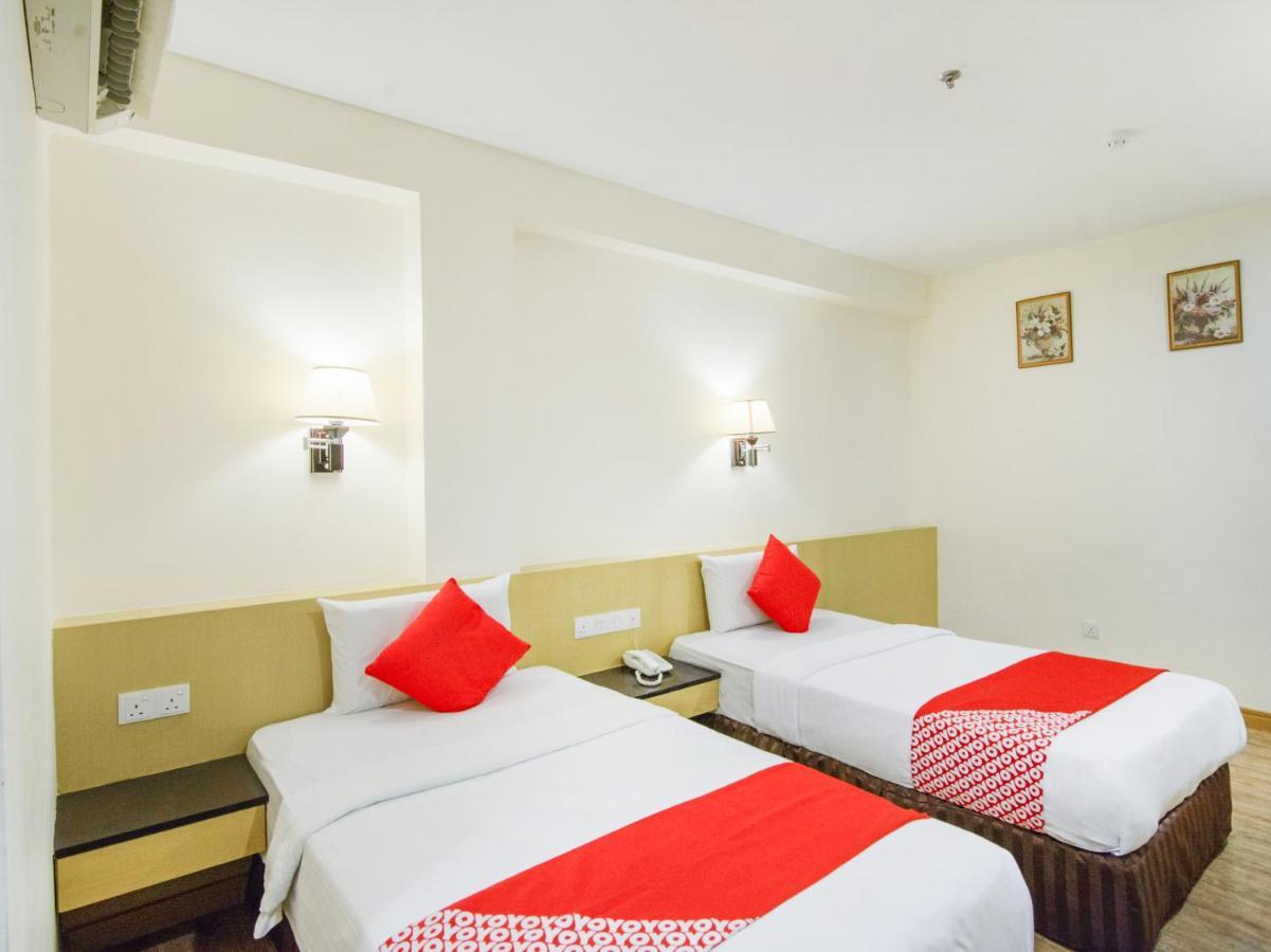 Oyo 371 Grand Eastern Hotel コタキナバル エクステリア 写真