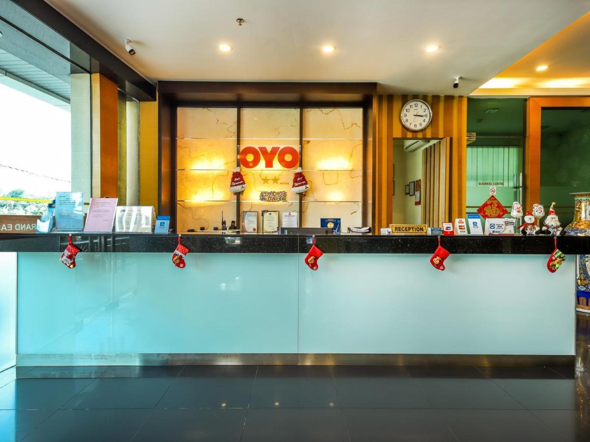 Oyo 371 Grand Eastern Hotel コタキナバル エクステリア 写真