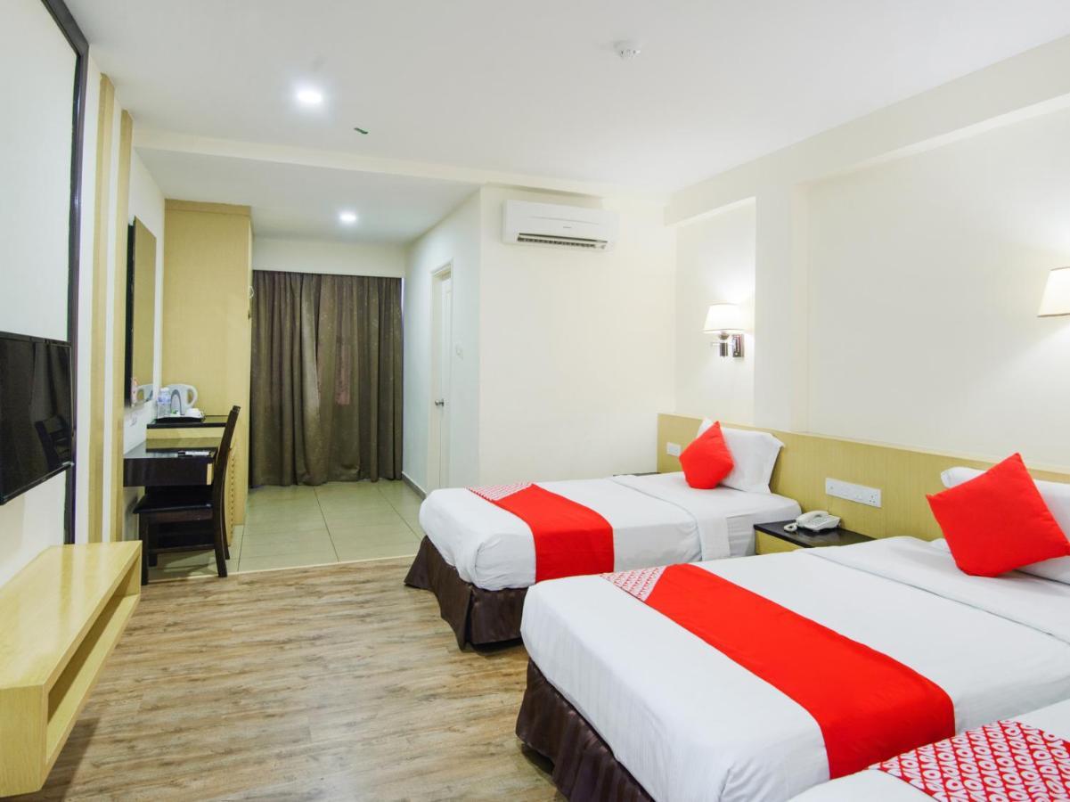 Oyo 371 Grand Eastern Hotel コタキナバル エクステリア 写真
