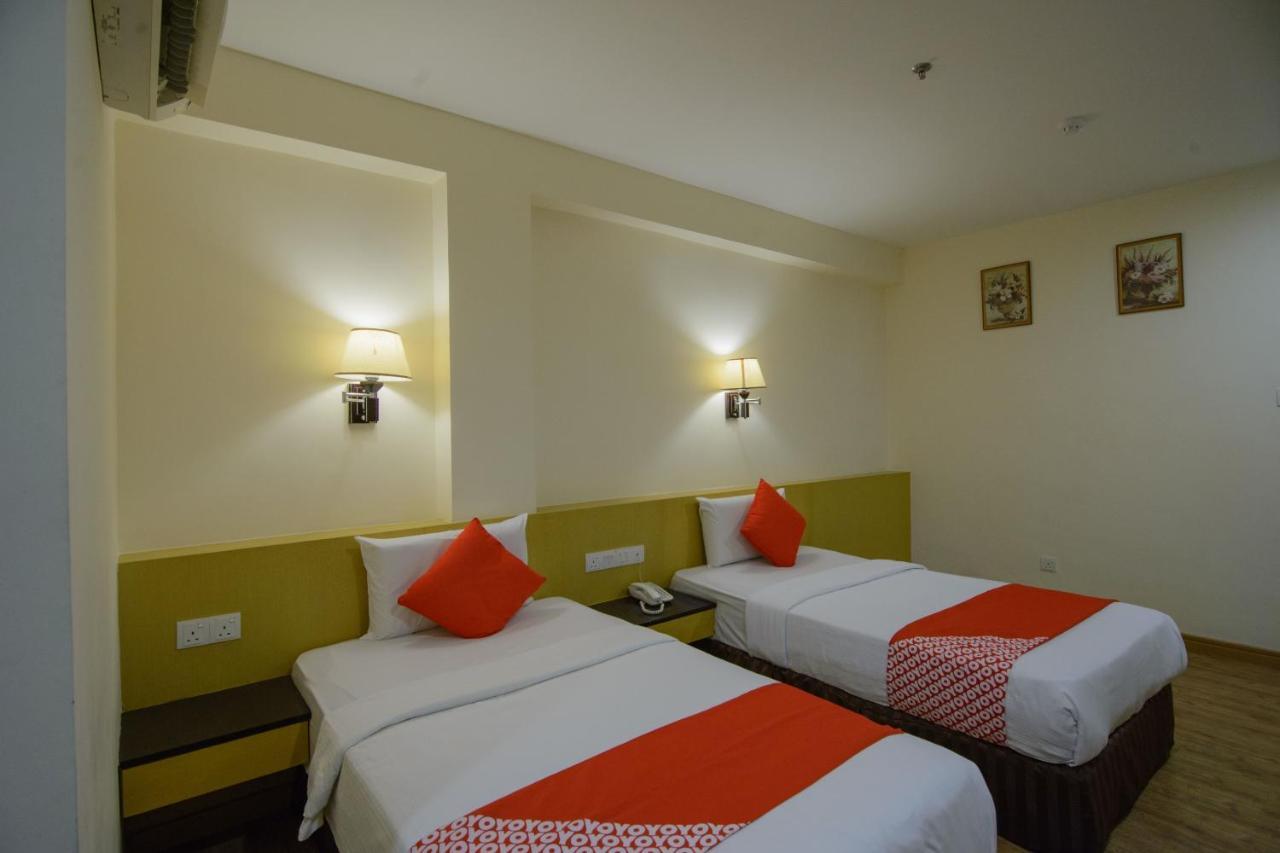 Oyo 371 Grand Eastern Hotel コタキナバル エクステリア 写真