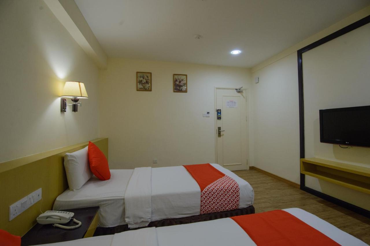 Oyo 371 Grand Eastern Hotel コタキナバル エクステリア 写真