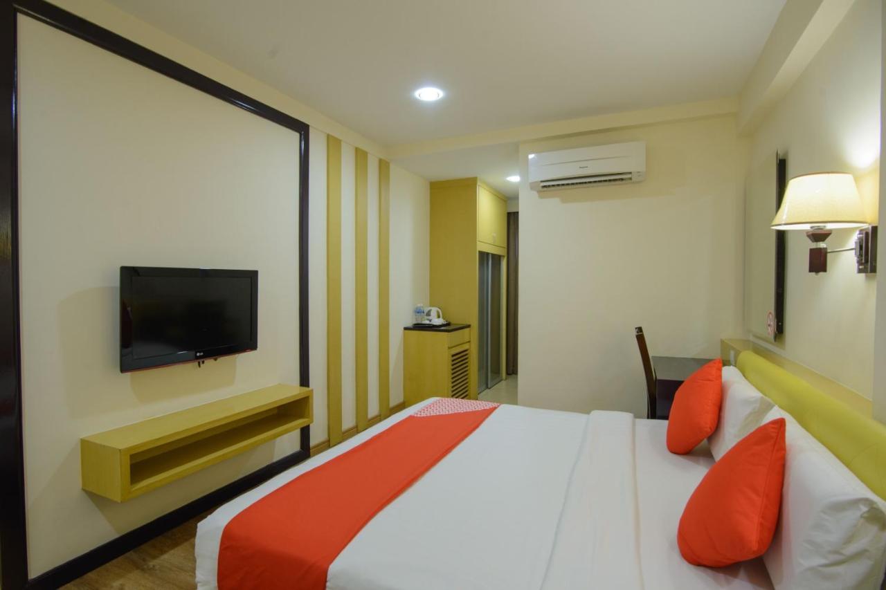 Oyo 371 Grand Eastern Hotel コタキナバル エクステリア 写真