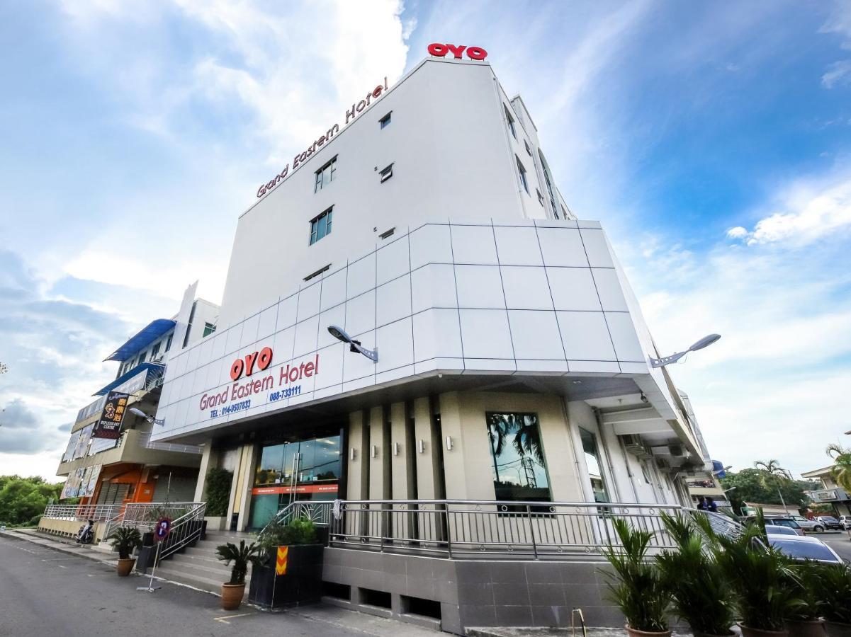 Oyo 371 Grand Eastern Hotel コタキナバル エクステリア 写真